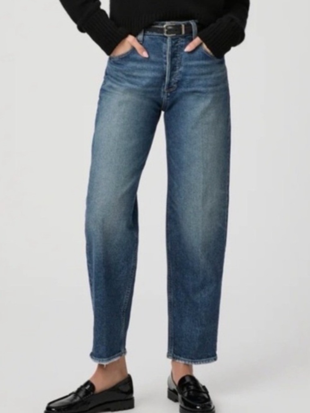 PAIGE Alexis High-Rise Baby Barrel Jeans
Size 30 Petite